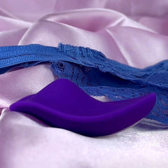 Hands-Free Panty Vibrator - Body-Worshiping Design for Public Play