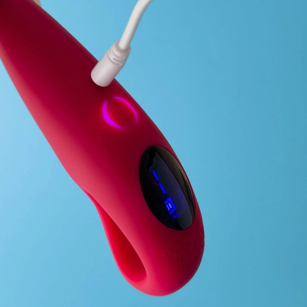 BEE - Pinpoint clit vibrator with switchable attachments Pumpy Joy BEE - Pinpoint clit vibrator with switchable attachments Pumpy Joy